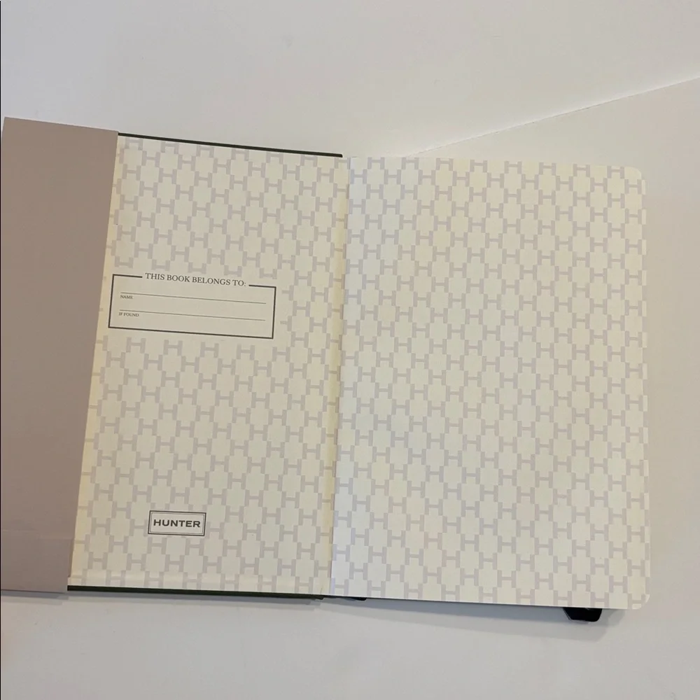 Hunter Green Casebound Notebook with Elastic Closure